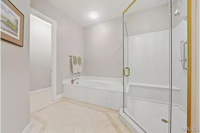 1931 Chesterfield Ridge Circle, Chesterfield, MO 63017 - Photo 19