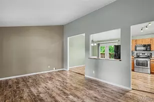 120 Cedar Ridge Dr, Pacific, MO 63069 - Photo 5