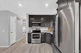 2512 Wellesley Dr, High Ridge, MO 63049 - Photo 9