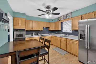14010 Sunland Drive, Florissant, MO 63034 - Photo 19