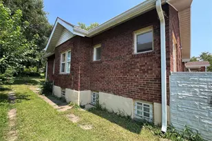 1001 Wall St, Saint Louis, MO 63147 - Photo 3