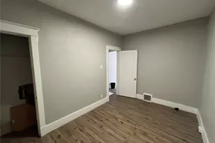 1001 Wall St, Saint Louis, MO 63147 - Photo 11