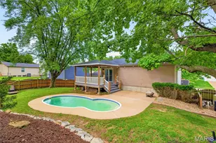 12115 Glenpark Dr, Maryland Heights, MO 63043 - Photo 37