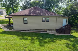 720 W Buckley, Park Hills, MO 63601 - Photo 5