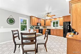 1904 Elm St St, Saint Charles, MO 63301 - Photo 5