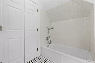 4446 Laclede Ave, Saint Louis, MO 63108 - Photo 73