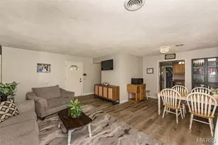 7104 Fernbrook Dr, Saint Louis, MO 63123 - Photo 7