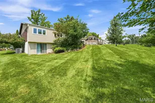 5288 Bloomfield Dr, Saint Louis, MO 63129 - Photo 25
