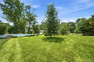 5288 Bloomfield Dr, Saint Louis, MO 63129 - Photo 23