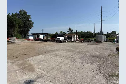 8915 S Broadway, Lemay, MO 63125 - Photo 5