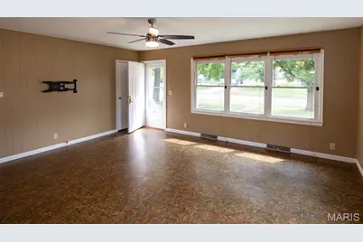 3001 Saint Marys Avenue, Hannibal, MO 63401 - Photo 15