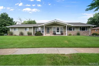 819 Big Bend Woods Drive, Ballwin, MO 63021 - Photo 1