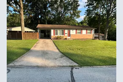 1574 Ville Angela Lane, Hazelwood, MO 63042 - Photo 1