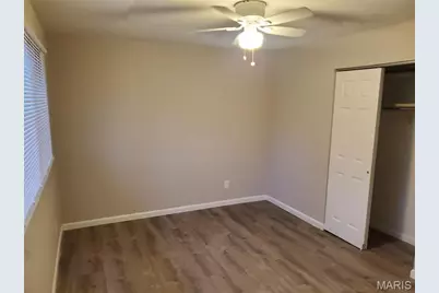 1574 Ville Angela Lane, Hazelwood, MO 63042 - Photo 17