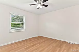 13322 Hiddendale Ln, Ballwin, MO 63021 - Photo 17
