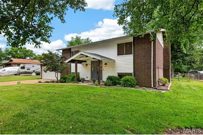 933 Barbara Ann Lane, Ellisville, MO 63021 - Photo 5