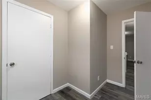 560 E Cherry St, Troy, MO 63379 - Photo 9