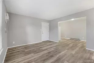 560 E Cherry St, Troy, MO 63379 - Photo 13