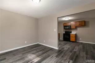 560 E Cherry St, Troy, MO 63379 - Photo 5