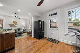 6427 Clayton Rd, Saint Louis, MO 63117 - Photo 11