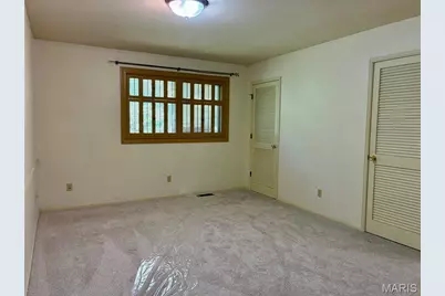 100 Conway Cove Drive, Chesterfield, MO 63017 - Photo 11