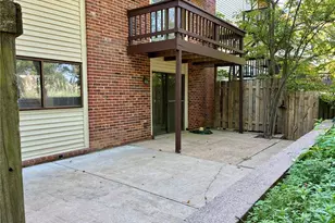 100 Conway Cove Dr, Chesterfield, MO 63017 - Photo 25