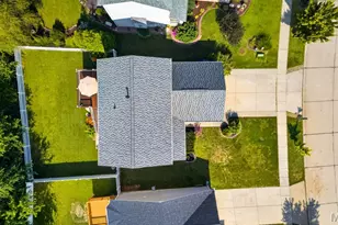 210 Flint Brook Dr, O'Fallon, MO 63366 - Photo 5