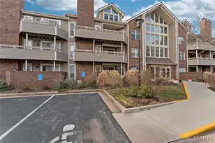 1010 Thoreau Ct, Creve Coeur, MO 63146 - Photo 19