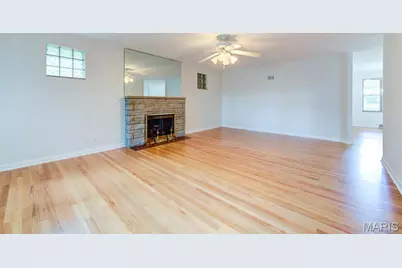 7425 Raleigh Drive, Saint Louis, MO 63123 - Photo 5