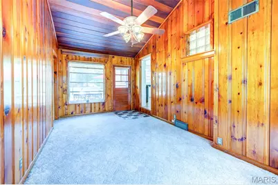 7425 Raleigh Drive, Saint Louis, MO 63123 - Photo 15