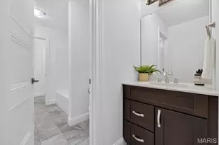 26 Forsythia Ln, Olivette, MO 63132 - Photo 51