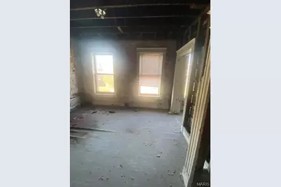5038 Raymond Avenue, Saint Louis, MO 63113 - Photo 9