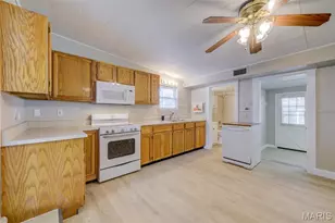 180 Harrison St, Florissant, MO 63031 - Photo 9