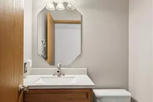 13112 Royal Pines Dr, Maryland Heights, MO 63146 - Photo 25