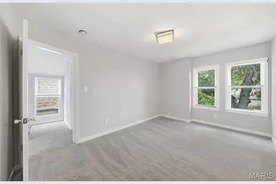 4453 Wilcox Avenue, Saint Louis, MO 63116 - Photo 15