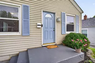 1015 S 6th St, Saint Charles, MO 63301 - Photo 3