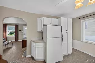 1015 S 6th St, Saint Charles, MO 63301 - Photo 13