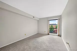 539 Coeur De Royale Dr, Creve Coeur, MO 63141 - Photo 21