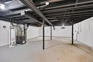 6623 Kenwood Dr, Saint Louis, MO 63121 - Photo 17