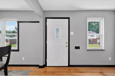 6623 Kenwood Drive, Saint Louis, MO 63121 - Photo 3