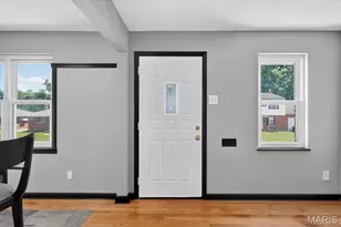 6623 Kenwood Dr, Saint Louis, MO 63121 - Photo 3
