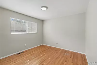 5144 Abington Road, Florissant, MO 63033 - Photo 9