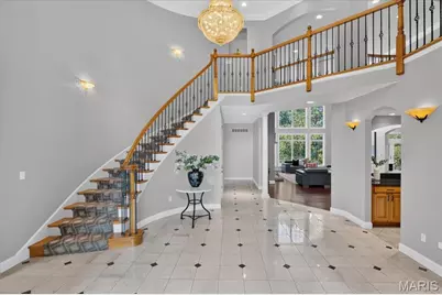33 Chapel Hill Estates, Saint Louis, MO 63131 - Photo 7