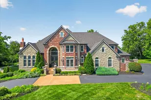 33 Chapel Hill Estates, Saint Louis, MO 63131 - Photo 3