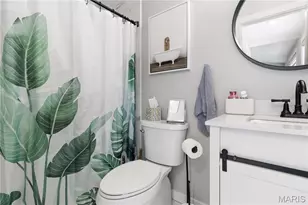 12212 Robyn Rd, Sunset Hills, MO 63127 - Photo 21