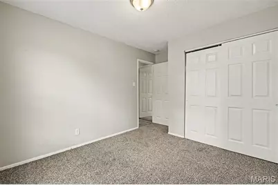 11748 Vizcuya Court, Florissant, MO 63033 - Photo 9