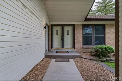5172 Trailbend Drive, Florissant, MO 63033 - Photo 3