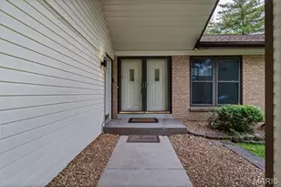5172 Trailbend Dr, Florissant, MO 63033 - Photo 3