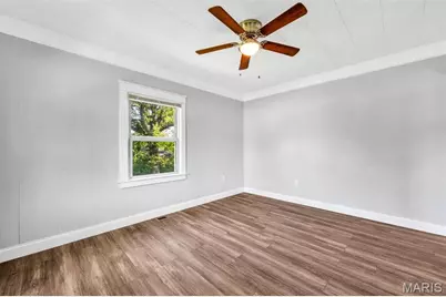 330 Chambers Road, Riverview, MO 63137 - Photo 7