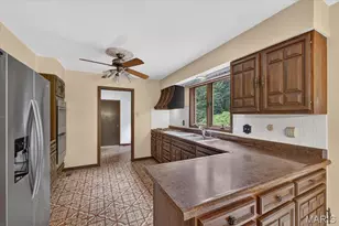 1940 Windmoor Pl, Town and Country, MO 63131 - Photo 17